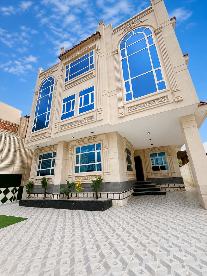 #عمارة بنظام فيلا للبيع 8 لبن ونص حر معمد في #صنعاء قريب جولة ارتل... للتواصل 775577977